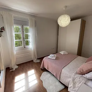 beautiful-3-bd-apartment-in-la-laguna-city-centre.in-canary-islands.com/